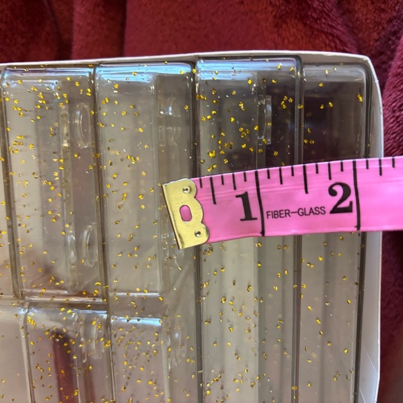 Juicy Couture Gold Makeup Organizer with Sleek Design - Picture 11 of 12